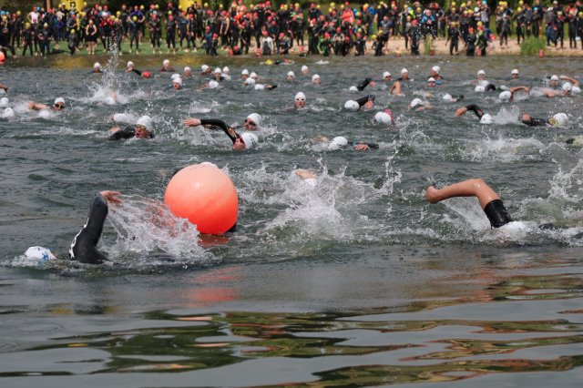 Das Schwimmen